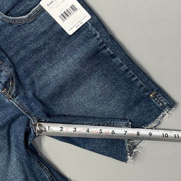 Free People Cadet Blue Women's Size 26 Distressed High Rise jean Shorts - Picture 7 of 8